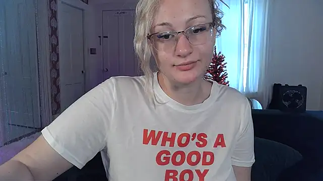 ashleyblaydex online show from December 3, 2025, 8:07 pm