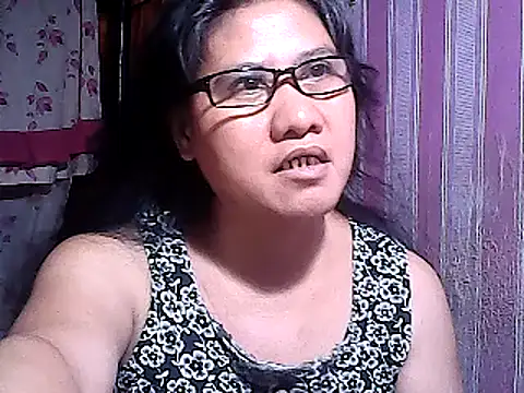 sweetsosie18 online show from March 22, 2025, 11:53 am