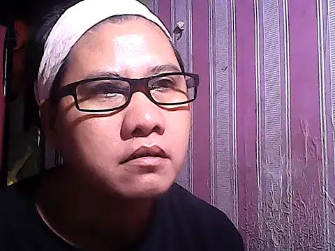 sweetsosie18 online show from September 16, 2025, 4:19 pm