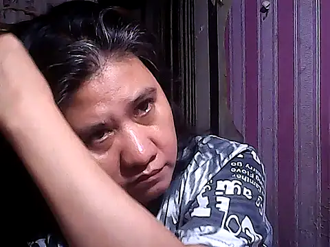 sweetsosie18 online show from October 9, 2025, 4:49 pm