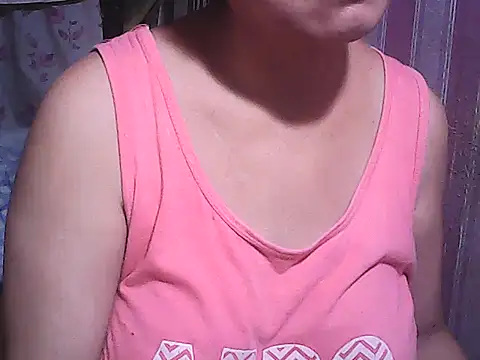 sweetsosie18 online show from November 17, 2025, 3:01 am