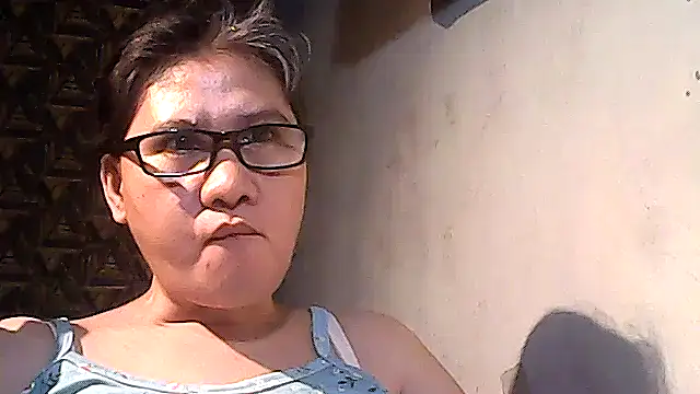 sweetsosie18 online show from December 5, 2025, 10:13 am