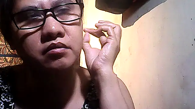 sweetsosie18 online show from December 18, 2025, 5:30 pm