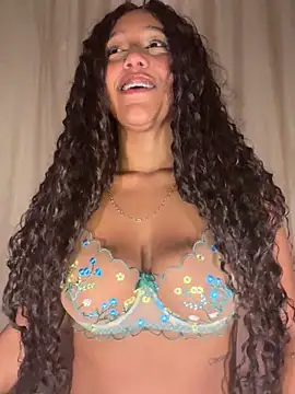 Kaiisa  online show from October 27, 2025, 12:04 am