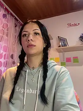 MadisonCambel online show from December 12, 2024, 5:04 pm