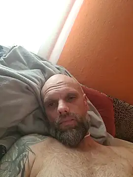 Ladyshaker82 online show from November 26, 2025, 12:28 pm