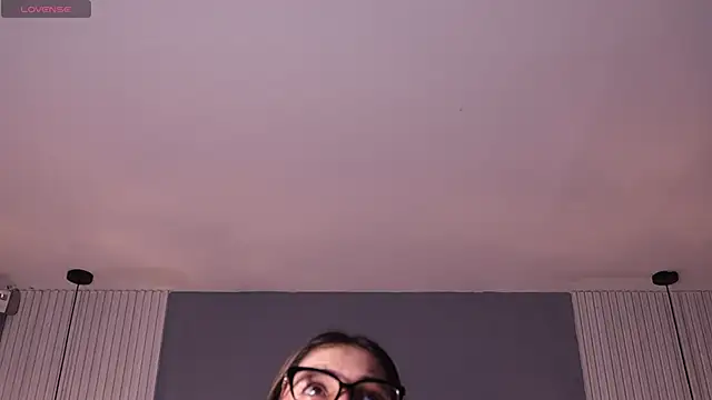 Snapshot of ValeryNova chatting on April 8, 2026, 11:10 am ValeryNova online show from April 8, 2026, 11:10 am