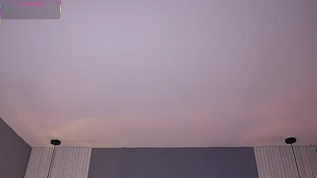 Snapshot of ValeryNova chatting on April 10, 2026, 11:04 am ValeryNova online show from April 10, 2026, 11:04 am