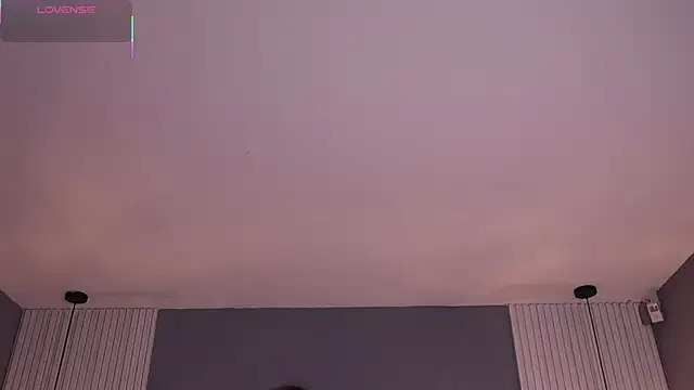 Snapshot of ValeryNova chatting on April 11, 2026, 11:03 am ValeryNova online show from April 11, 2026, 11:03 am