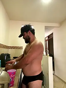 Snapshot of MichaelBear_ chatting on January 12, 2026, 6:24 pm MichaelBear online show from January 12, 2026, 6:24 pm