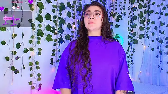 Snapshot of Samii_Evans chatting on February 11, 2026, 4:39 am Samii Evans online show from February 11, 2026, 4:39 am