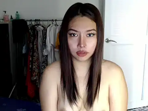 Snapshot of urqueendominant chatting on February 6, 2025, 1:05 am urqueendominant online show from February 6, 2025, 1:05 am
