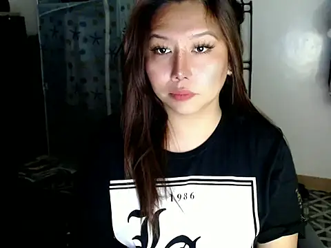 Snapshot of urqueendominant chatting on December 16, 2025, 2:49 am urqueendominant online show from December 16, 2025, 2:49 am