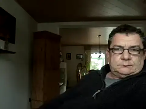 Snapshot of Nobbie444 chatting on March 11, 2026, 12:33 pm Nobbie444 online show from March 11, 2026, 12:33 pm