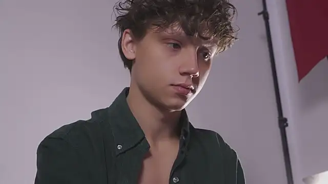 Snapshot of Nicky_neal chatting on September 14, 2025, 11:31 am Nicky neal online show from September 14, 2025, 11:31 am