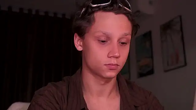 Snapshot of Nicky_neal chatting on March 28, 2026, 10:42 pm Nicky neal online show from March 28, 2026, 10:42 pm