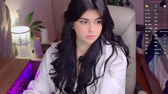 Alyaa s online show from May 21, 2026, 2:40 am