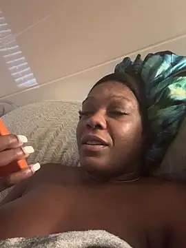 TilaTotti online show from December 13, 2025, 7:53 pm