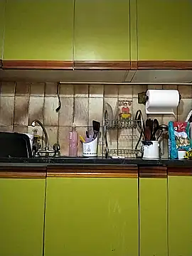 sasha hot98 online show from November 14, 2025, 6:06 pm