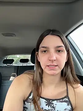 DoriDeluxe66 online show from October 29, 2025, 10:39 am