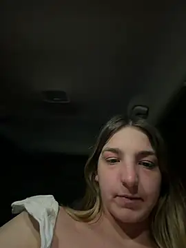 DoriDeluxe66 online show from April 10, 2026, 10:14 pm