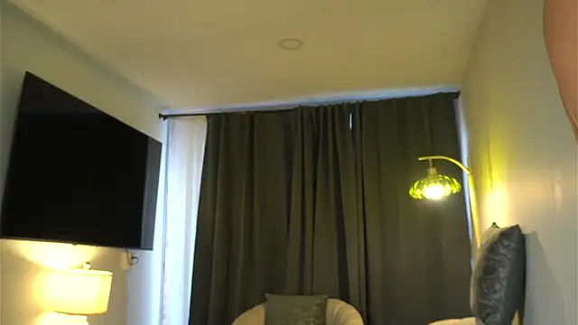 kendall ruiz online show from November 14, 2025, 9:57 pm