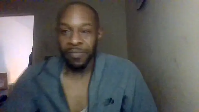 CuzzyB69 online show from November 25, 2025, 2:44 am