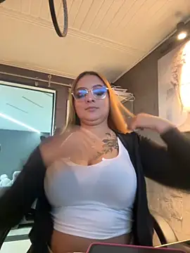 Emiily W online show from October 12, 2025, 7:02 pm