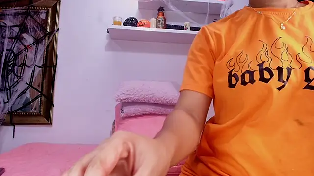 naia blessed online show from October 28, 2025, 7:16 pm