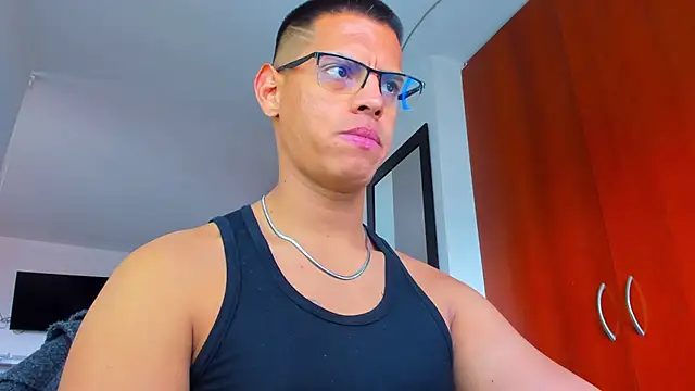 Snapshot of _John_Boy_ chatting on November 13, 2025, 7:13 pm John Boy online show from November 13, 2025, 7:13 pm