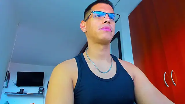 Snapshot of _John_Boy_ chatting on December 3, 2025, 9:24 pm John Boy online show from December 3, 2025, 9:24 pm