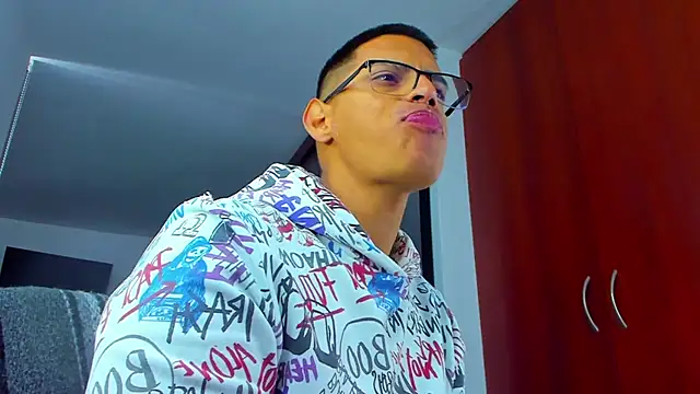 Snapshot of _John_Boy_ chatting on January 7, 2026, 1:02 pm John Boy online show from January 7, 2026, 1:02 pm