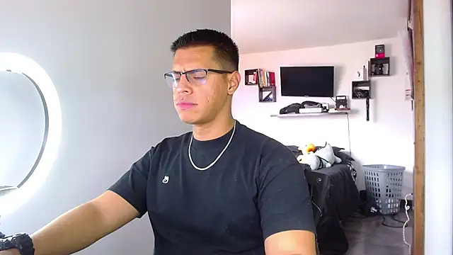  John Boy  online show from April 14, 2026, 7:09 pm