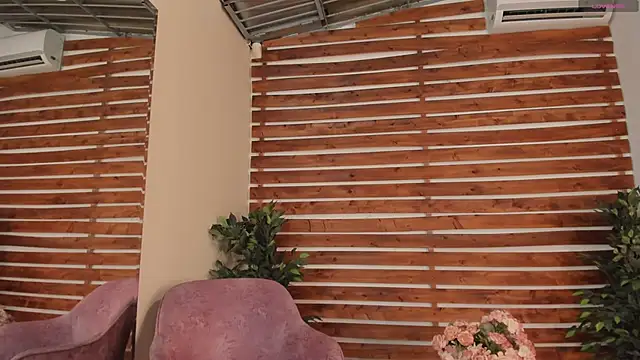 Snapshot of _MeganRain chatting on January 24, 2025, 9:17 am MeganRain online show from January 24, 2025, 9:17 am