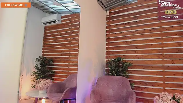 Snapshot of _MeganRain chatting on March 18, 2025, 11:52 am MeganRain online show from March 18, 2025, 11:52 am