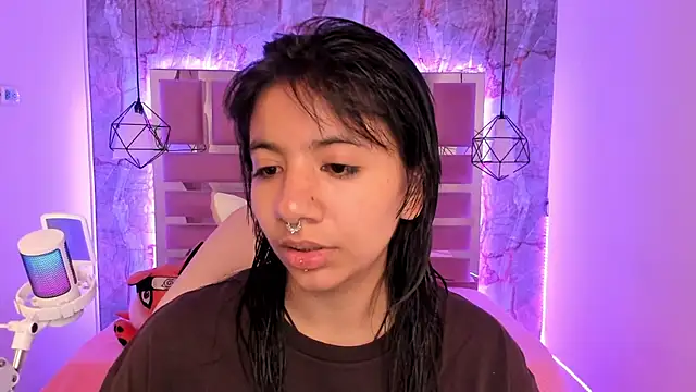 Nami usagi online show from December 22, 2024, 12:27 pm