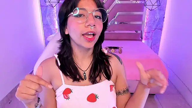 Nami usagi online show from January 4, 2025, 2:56 pm