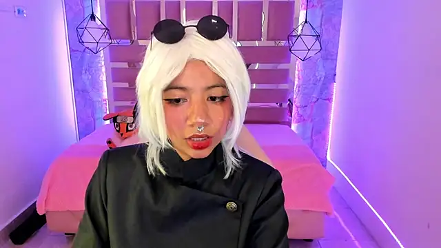 Nami usagi online show from January 17, 2025, 3:32 pm