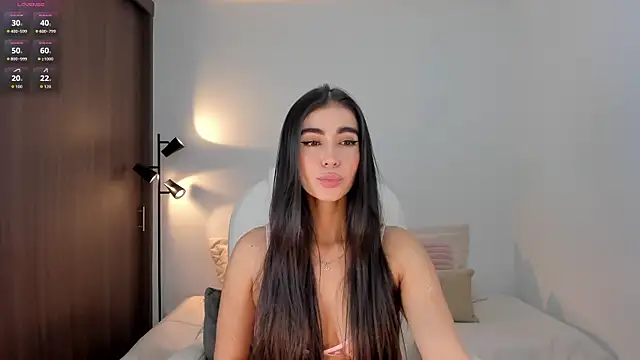 Snapshot of RebeccaBaxter chatting on January 12, 2026, 1:33 am RebeccaBaxter online show from January 12, 2026, 1:33 am