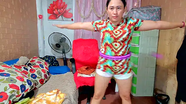 Snapshot of M_e_c_e_l chatting on February 26, 2025, 8:26 am M e c e l online show from February 26, 2025, 8:26 am