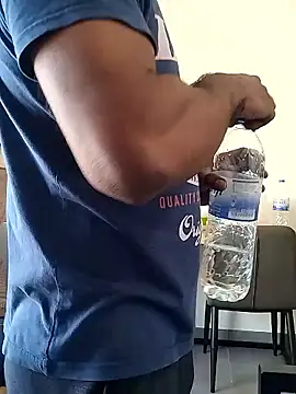 Snapshot of mallublackboy chatting on January 11, 2026, 8:19 am mallublackboy online show from January 11, 2026, 8:19 am