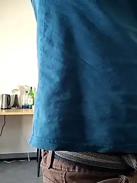 Snapshot of mallublackboy chatting on February 19, 2026, 7:04 am mallublackboy online show from February 19, 2026, 7:04 am