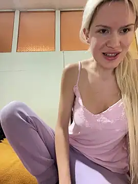 Snapshot of Keylili chatting on March 21, 2025, 6:07 pm Keylili online show from March 21, 2025, 6:07 pm