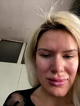 Snapshot of Keylili chatting on November 8, 2025, 11:32 am Keylili online show from November 8, 2025, 11:32 am