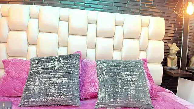 Salo Heaven online show from February 14, 2025, 1:51 pm