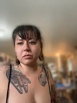 evacheers online show from May 21, 2026, 7:32 pm