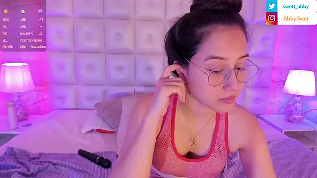 Abby Sweet1  online show from February 10, 2025, 2:37 pm