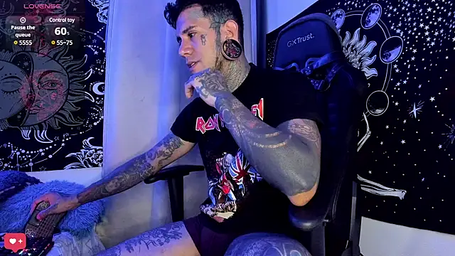 Snapshot of josh__ackerman chatting on January 30, 2025, 4:06 am josh ackerman online show from January 30, 2025, 4:06 am