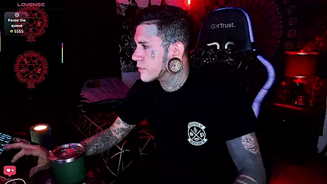 Snapshot of josh__ackerman chatting on September 24, 2025, 8:23 pm josh ackerman online show from September 24, 2025, 8:23 pm