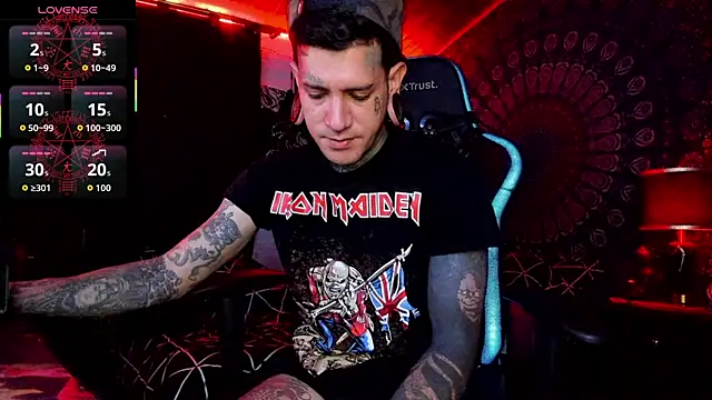 Snapshot of josh__ackerman chatting on October 6, 2025, 7:00 pm josh ackerman online show from October 6, 2025, 7:00 pm